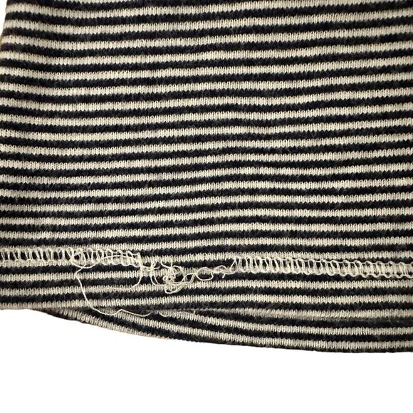 Ralph Lauren ~ blue and white striped top ~ size Large - Picture 4 of 9